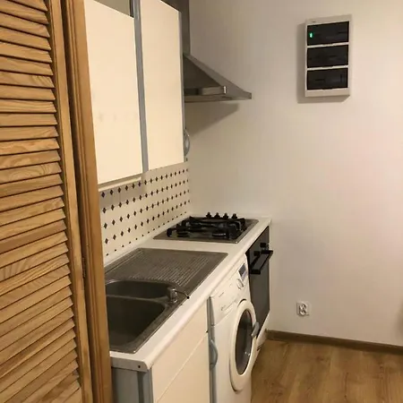 Small Prime Location *